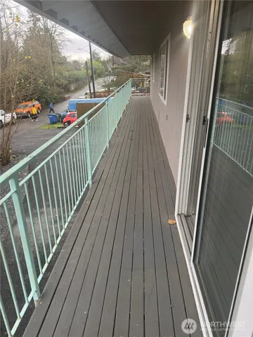 $950 | 2305 South 116th Place, Unit 1 2 3, Burien, WA 98168