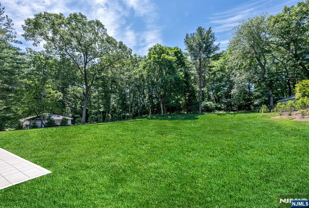520 Clinton Avenue Wyckoff, NJ 07481 - Photo 50 of 50