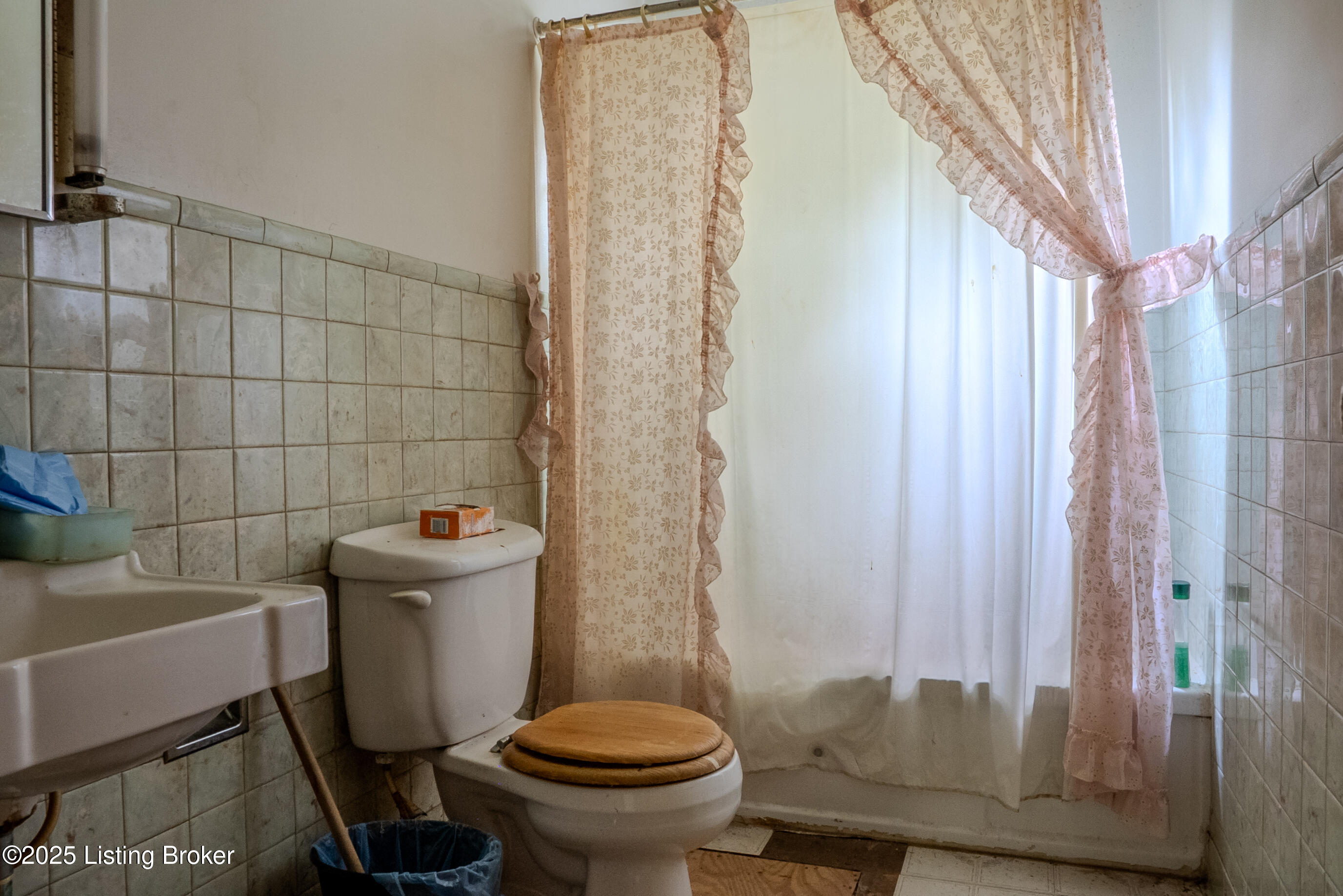 847 Locust Grove Road Greensburg, KY 42743 - Photo 20 of 68 Green County-15