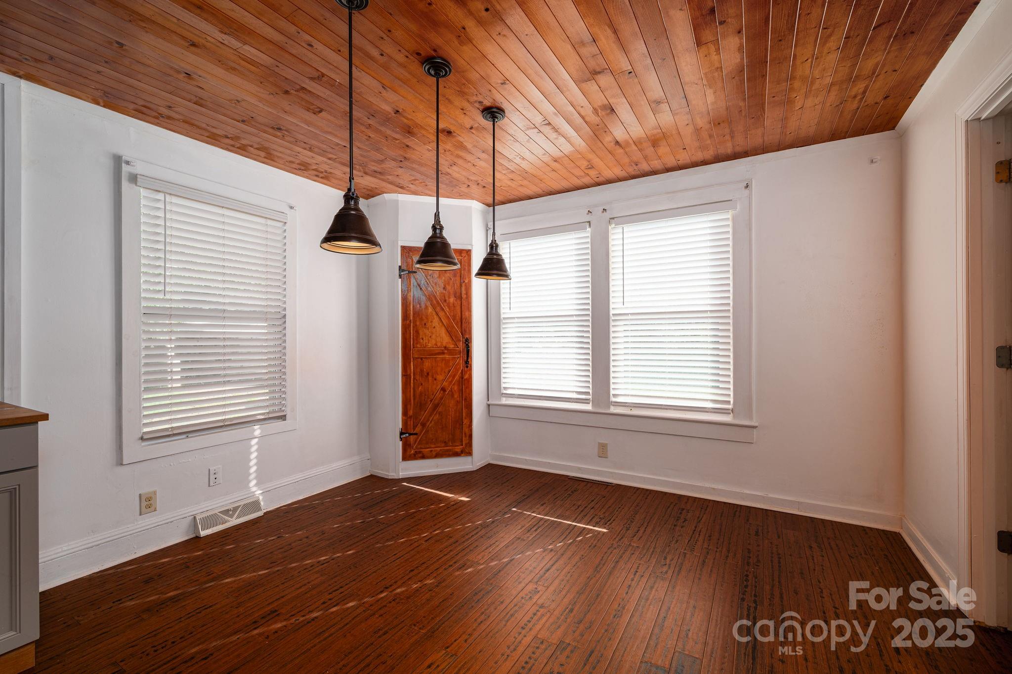 2420 Highway 10 Highway Conover, NC 28613 - Photo 13 of 33