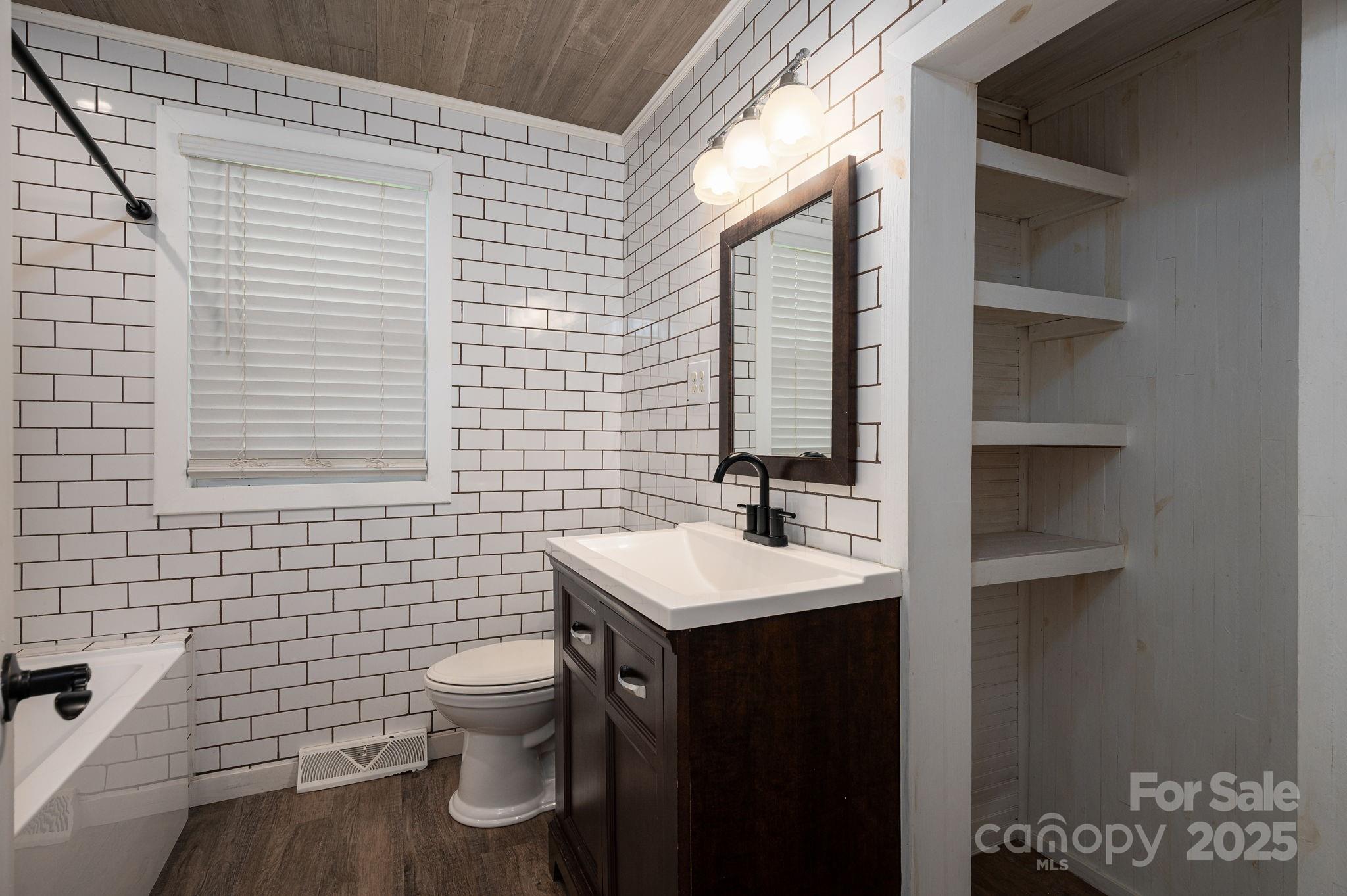 2420 Highway 10 Highway Conover, NC 28613 - Photo 18 of 33