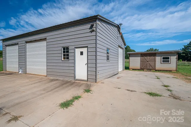 $330,000 | 2420 Highway 10 Highway, Conover, NC 28613