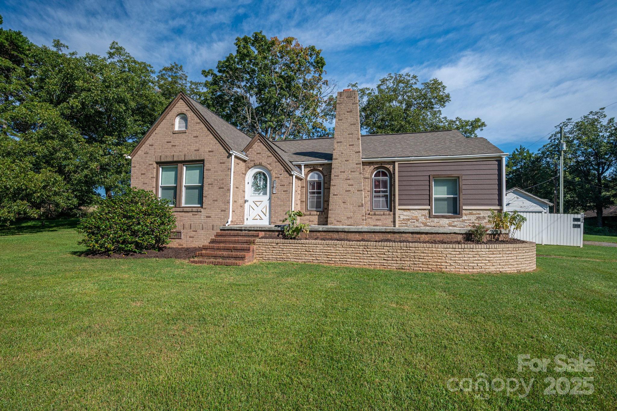 2420 Highway 10 Highway Conover, NC 28613 - Photo 3 of 33