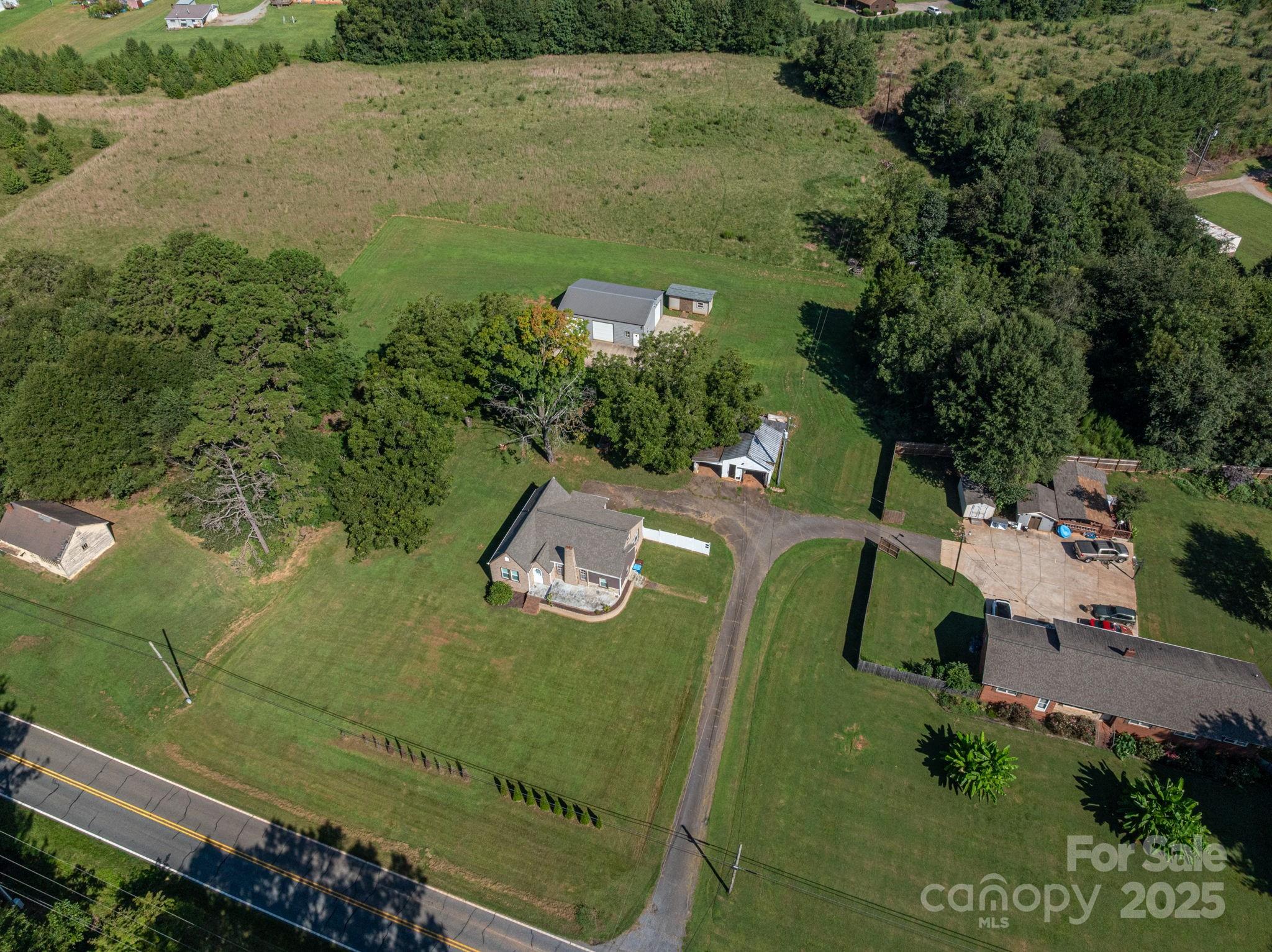 2420 Highway 10 Highway Conover, NC 28613 - Photo 5 of 33