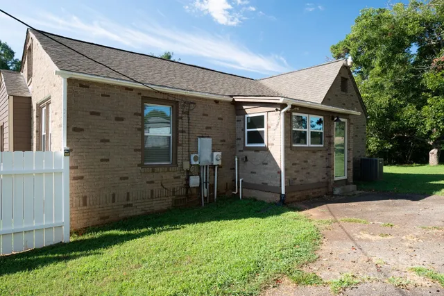 $330,000 | 2420 Highway 10 Highway, Conover, NC 28613