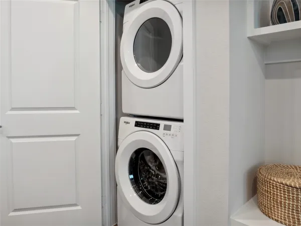 a close up view of a washer and dryer