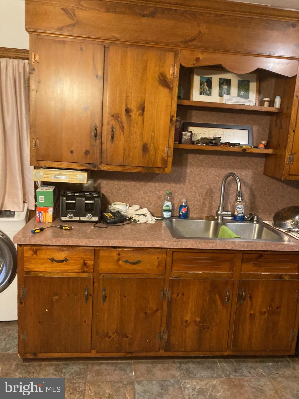 360 Spring Hill Road Skillman, NJ 08558 - Photo 4 of 9