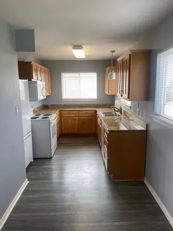 $2,500 | 16712 Fletcher Christian, Jamaica Beach, TX 77554