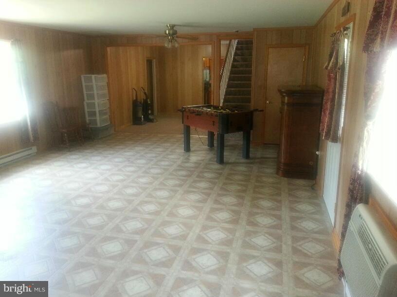 13240 Jersey Road King George, VA 22485 - Photo 12 of 17 Family Room
