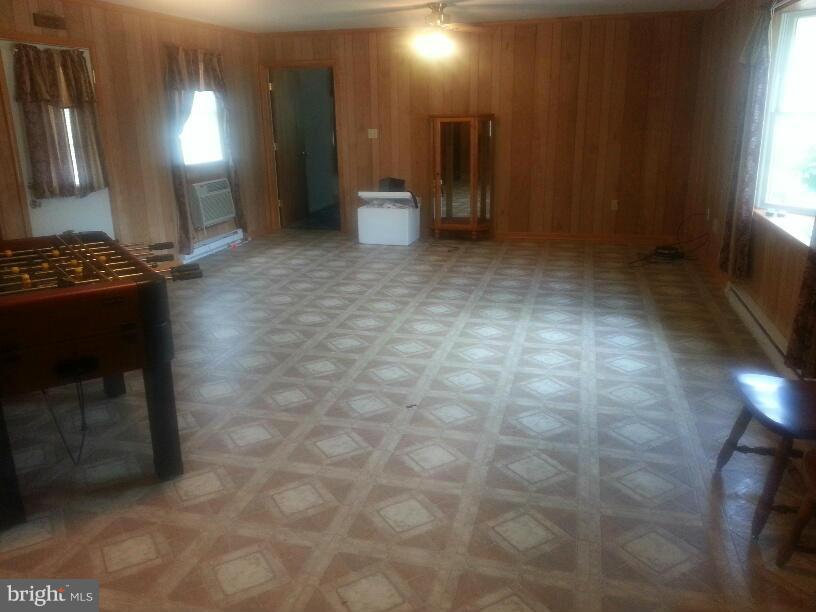 13240 Jersey Road King George, VA 22485 - Photo 5 of 17 Family Room