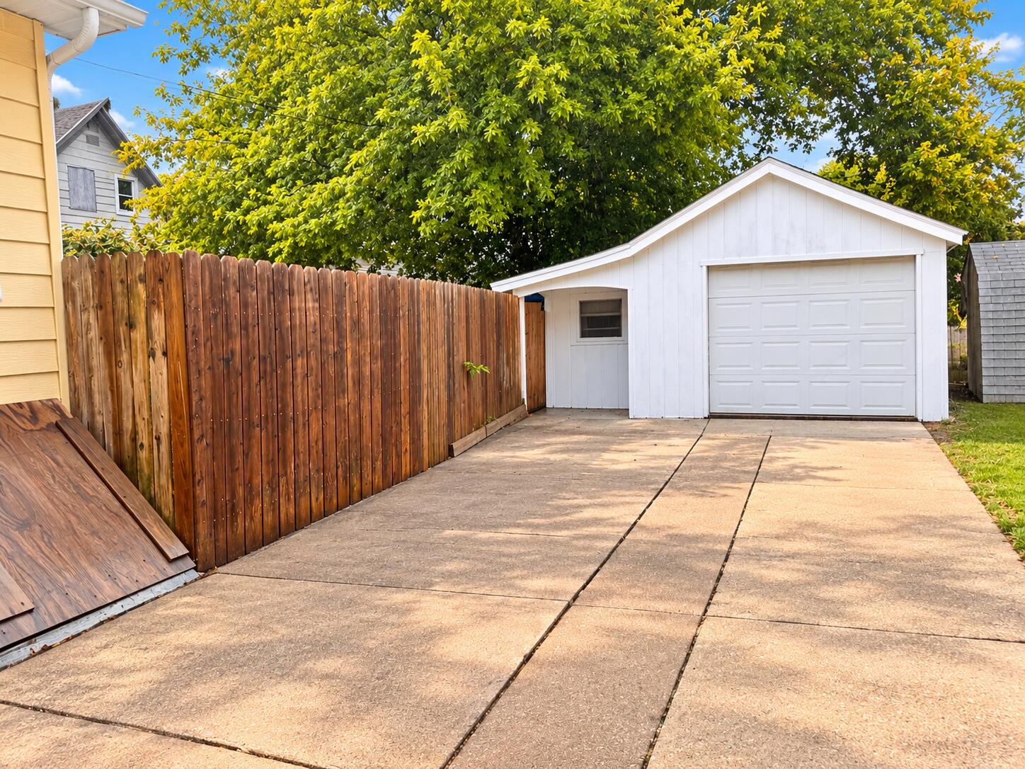 Garage