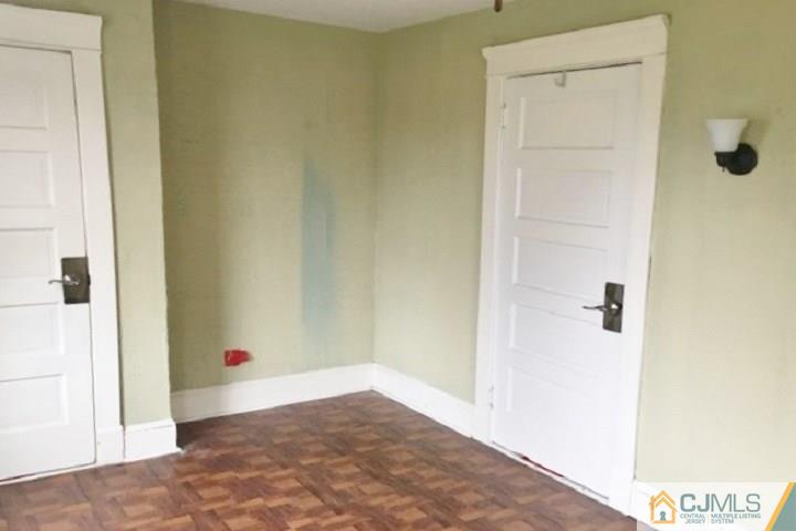 37 Meadow Road Edison, NJ 08817 - Photo 3 of 22 a view of a bathroom