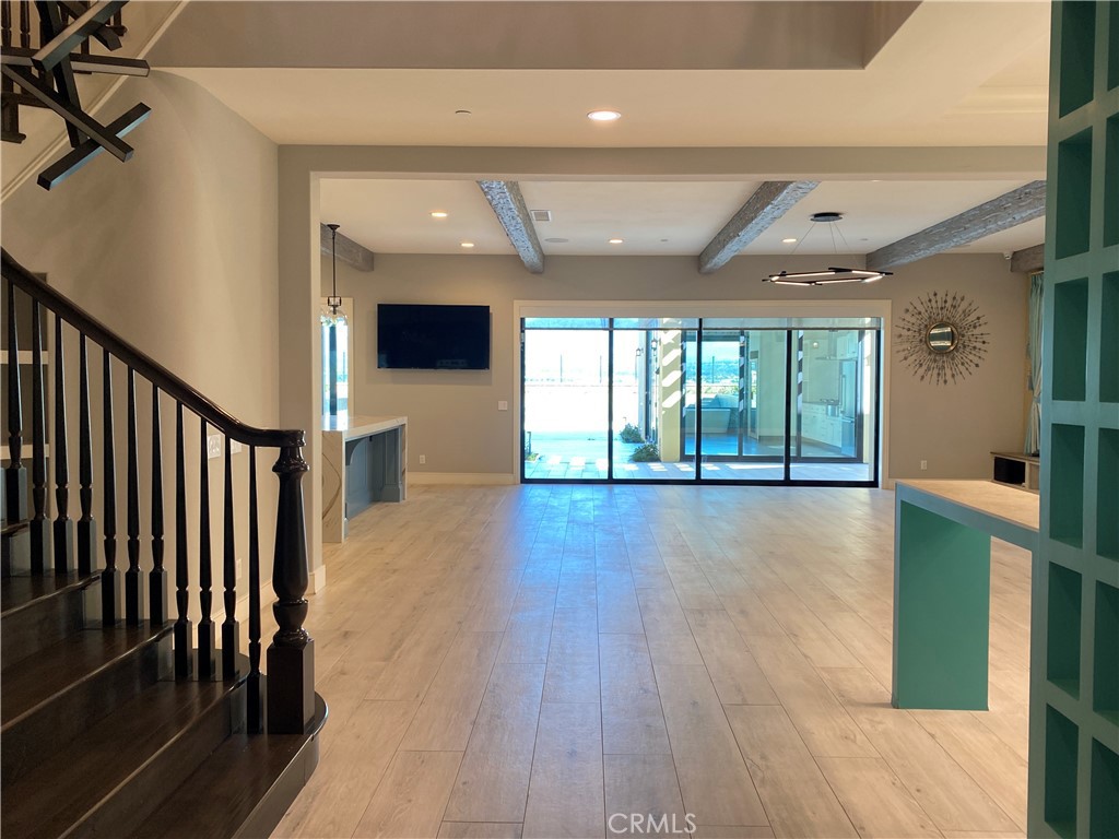 107 Iron Gate Irvine, CA 92618 - Photo 6 of 37