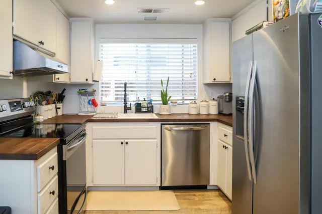 $300,000 | 5455 North Marty Avenue, Unit 138, Fresno, CA 93711