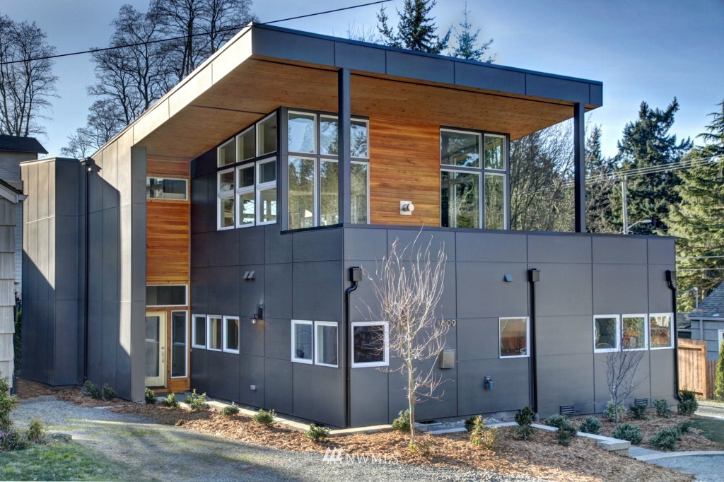 4609 Southwest Monroe Street Seattle, WA 98136 - Photo 1 of 24 Gallery Image 1