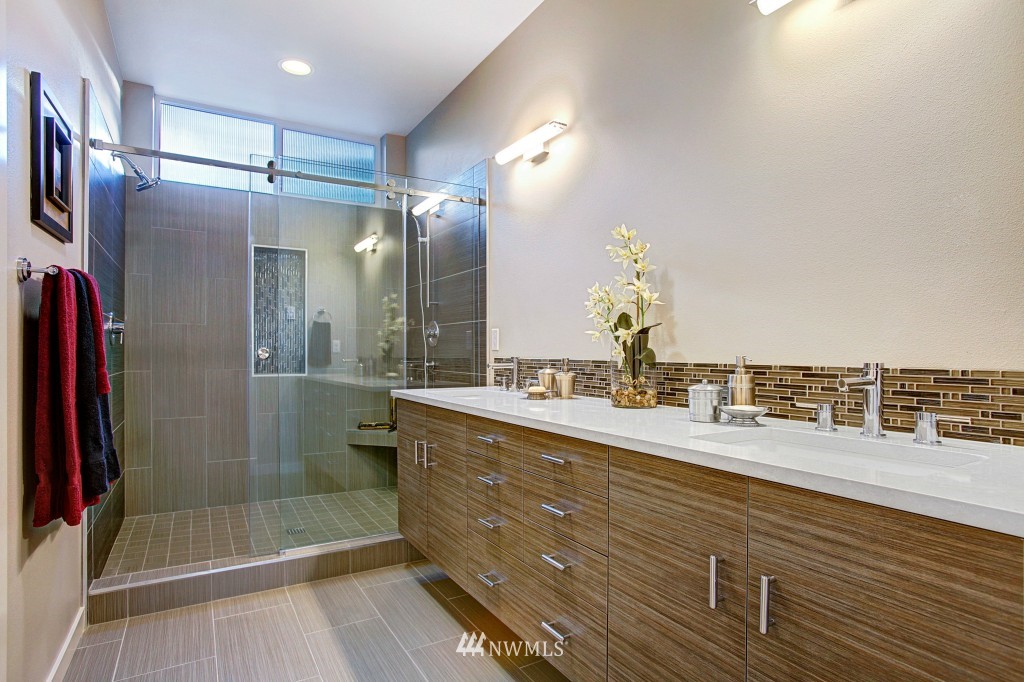 4609 Southwest Monroe Street Seattle, WA 98136 - Photo 22 of 24 Gallery Image 22