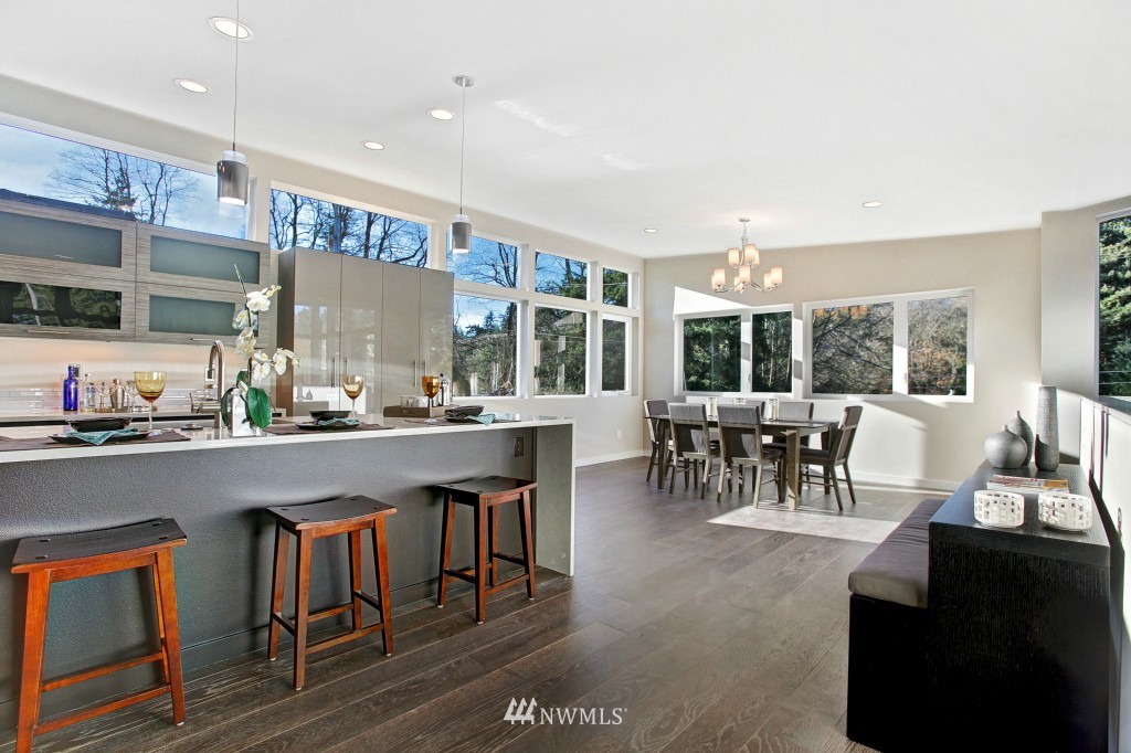 4609 Southwest Monroe Street Seattle, WA 98136 - Photo 5 of 24 Gallery Image 5