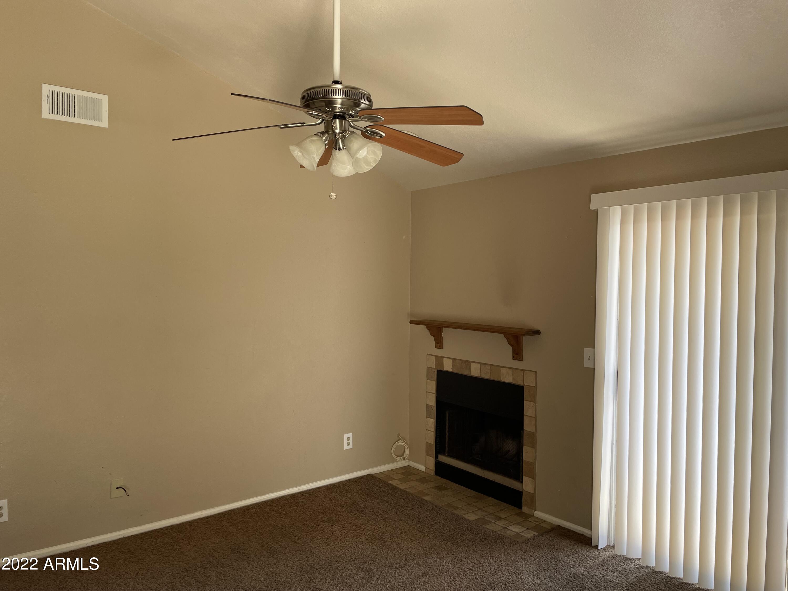 533 West Guadalupe Road, Unit 2115 Mesa, AZ 85210 - Photo 7 of 11 living area