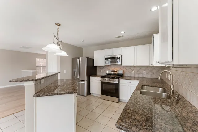 $375,000 | 20210 Cypresswood Glen, Spring, TX 77373