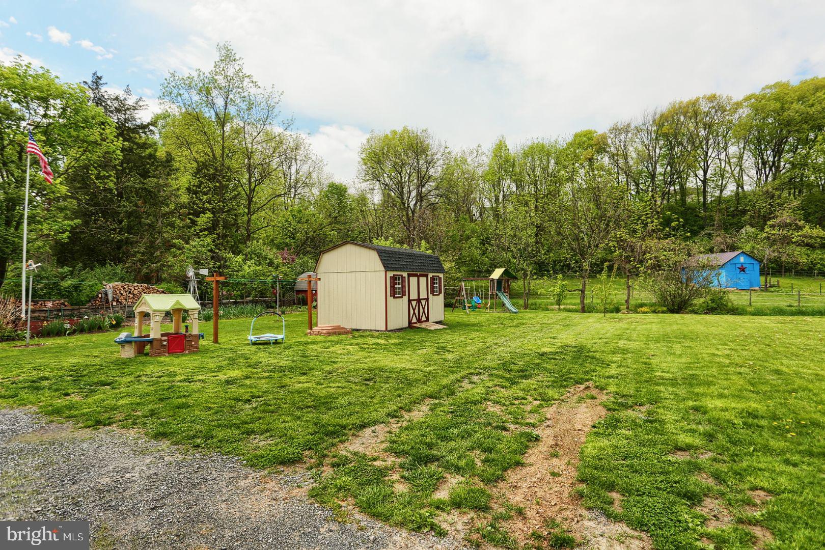 975 Fritztown Road Sinking Spring, PA 19608 - Photo 24 of 27