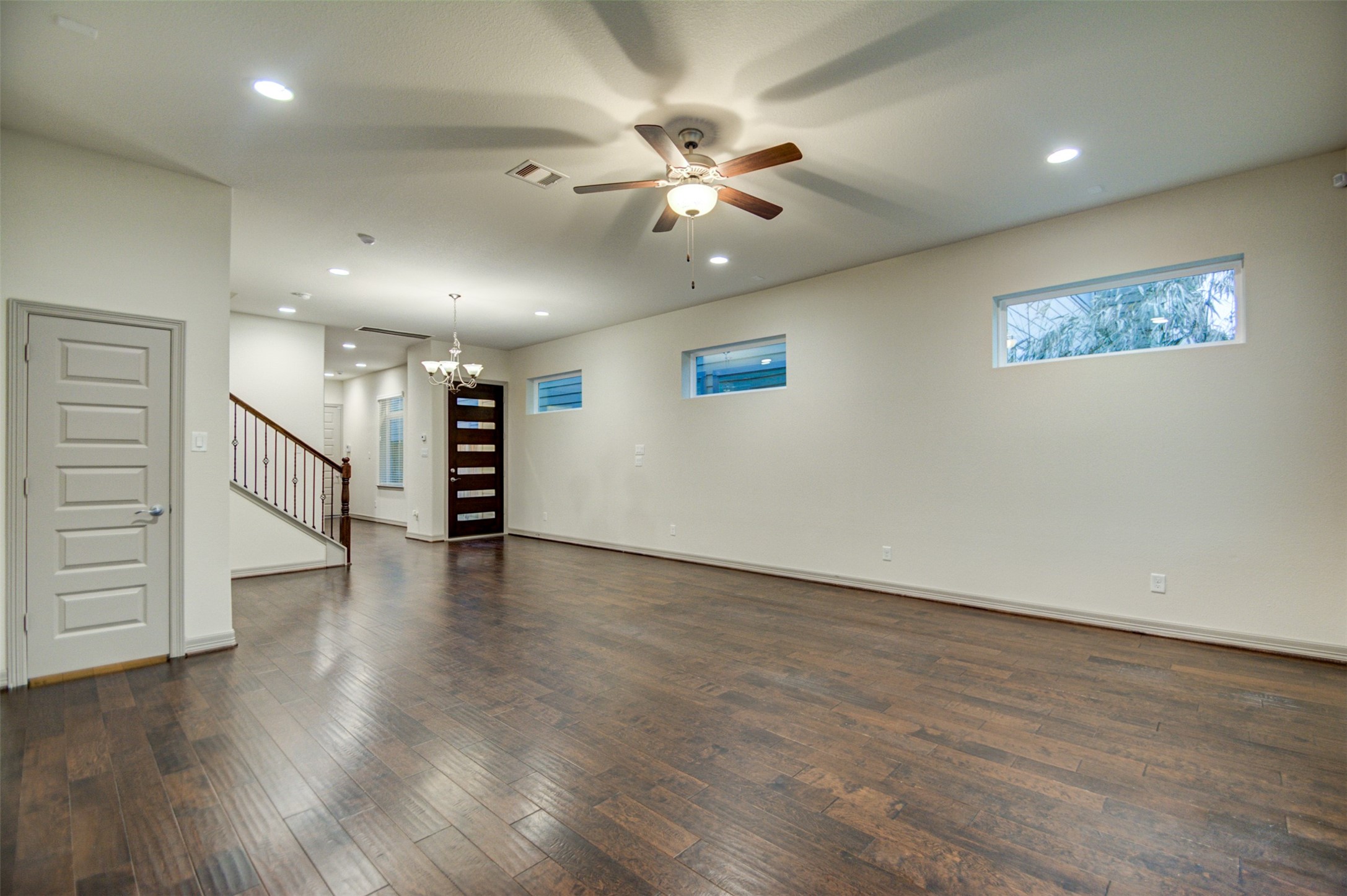 5941 Kansas Street Houston, TX 77007 - Photo 6 of 21