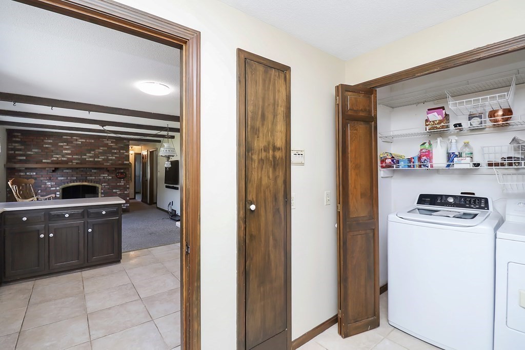4 Mark Road Wilbraham, MA 01095 - Photo 10 of 33 Gallery Image 10