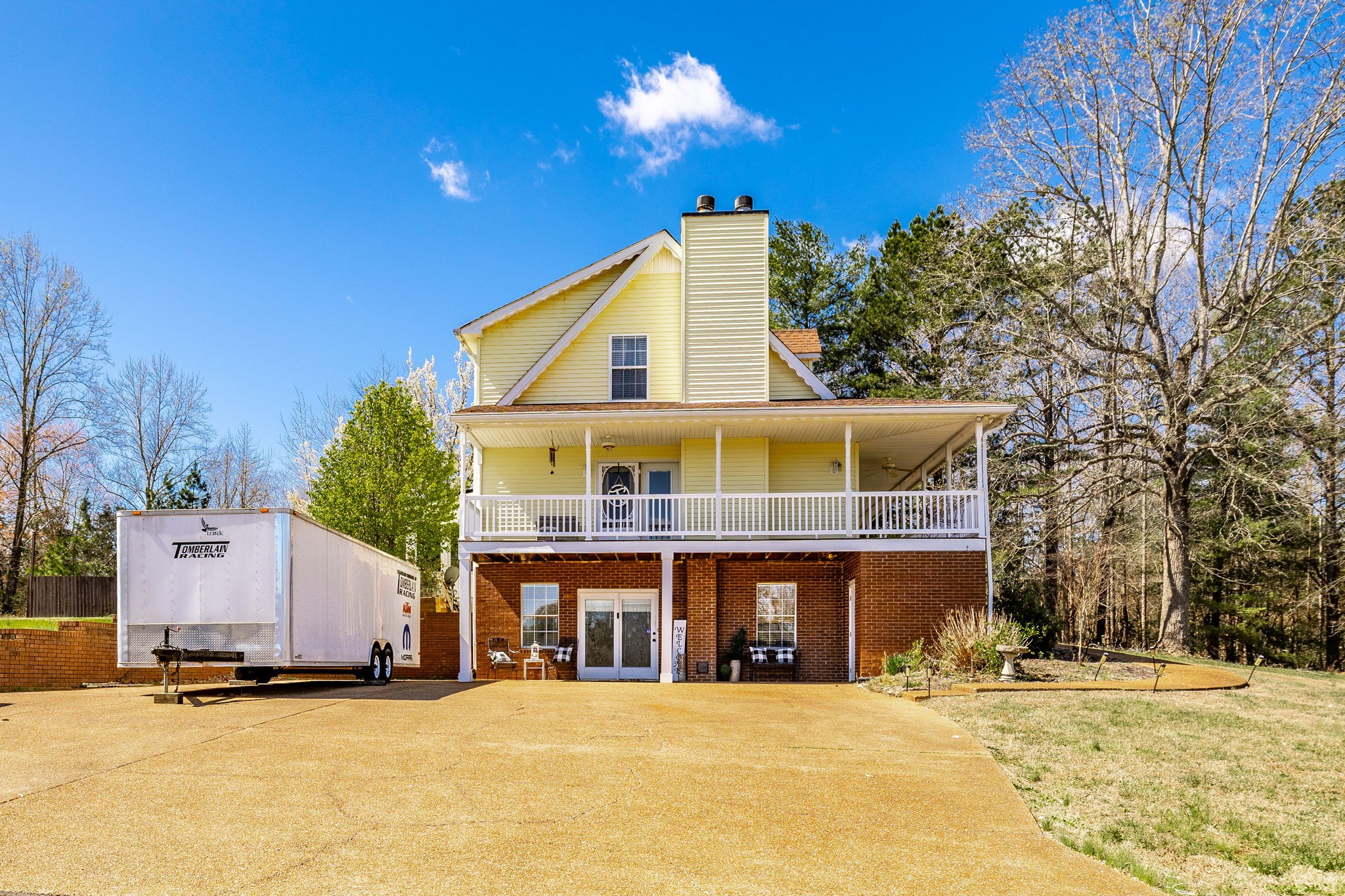 6761 Hall Road Greenbrier, TN 37073 - Photo 17 of 85 a front view of a building with a yard