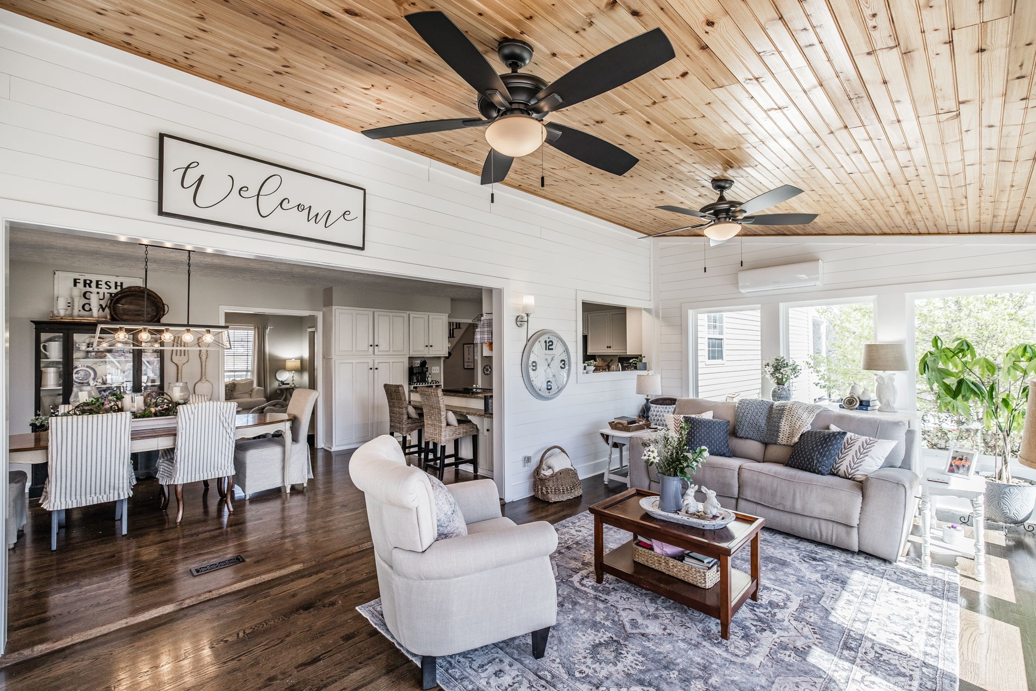 6761 Hall Road Greenbrier, TN 37073 - Photo 52 of 85 a living room with furniture