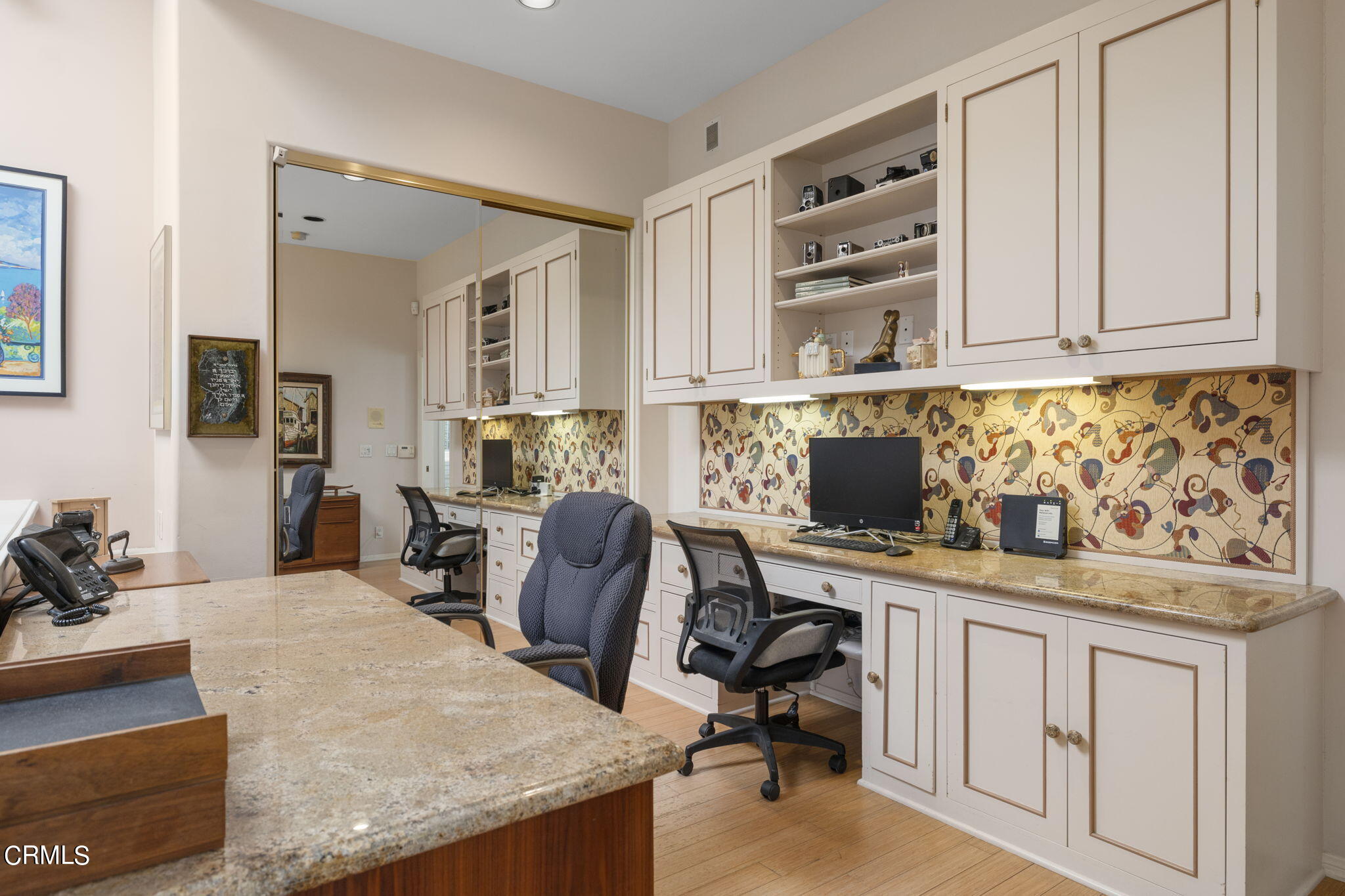 2226 Cannes Square Oxnard, CA 93035 - Photo 31 of 75 29-web-or-mls-UpmarketMedia_2226Can-6