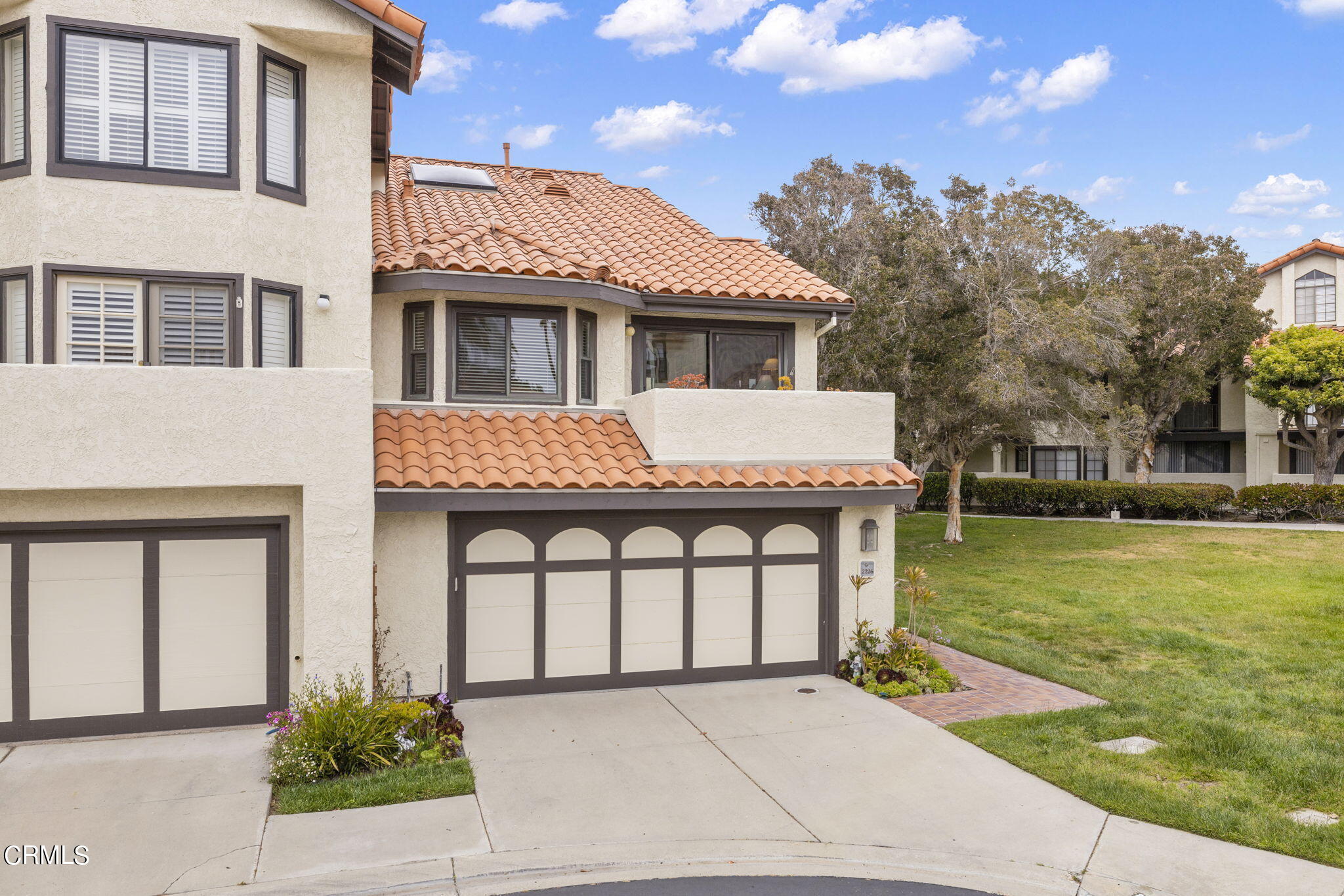 2226 Cannes Square Oxnard, CA 93035 - Photo 4 of 75 2-web-or-mls-UpmarketMedia_2226Can-149