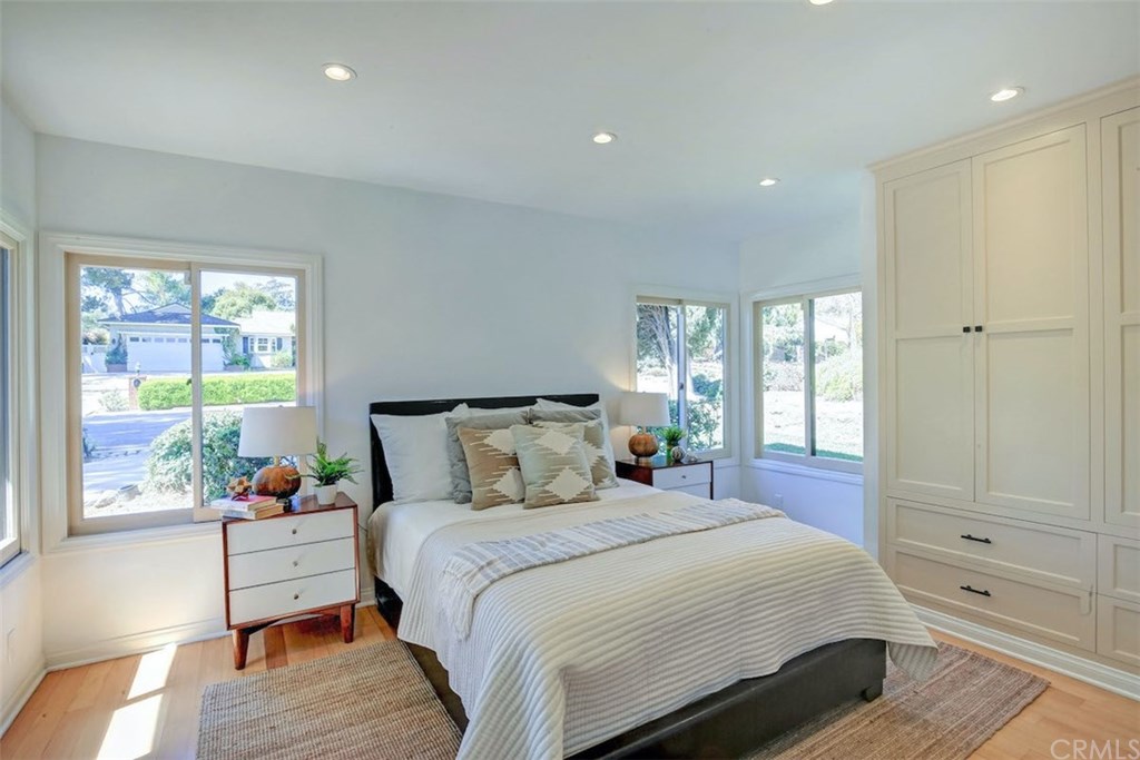 90 Monterey Lane Sierra Madre, CA 91024 - Photo 17 of 36 Bedroom