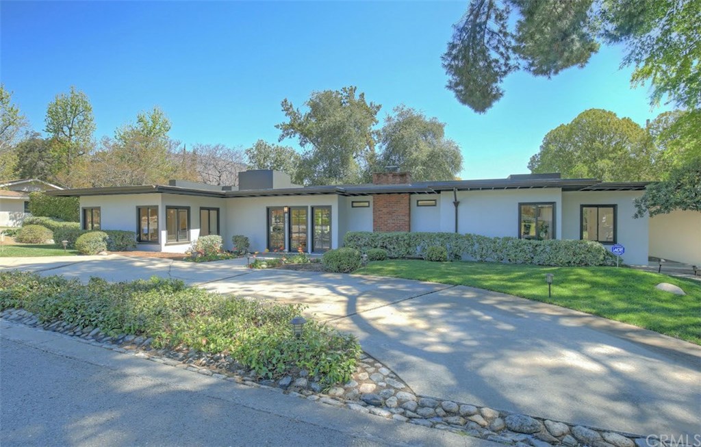 90 Monterey Lane Sierra Madre, CA 91024 - Photo 3 of 36 Front