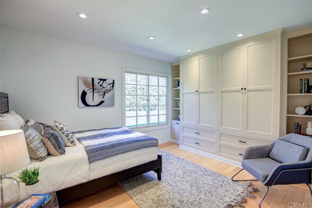 90 Monterey Lane Sierra Madre, CA 91024 - Photo 21 of 36 Bedroom