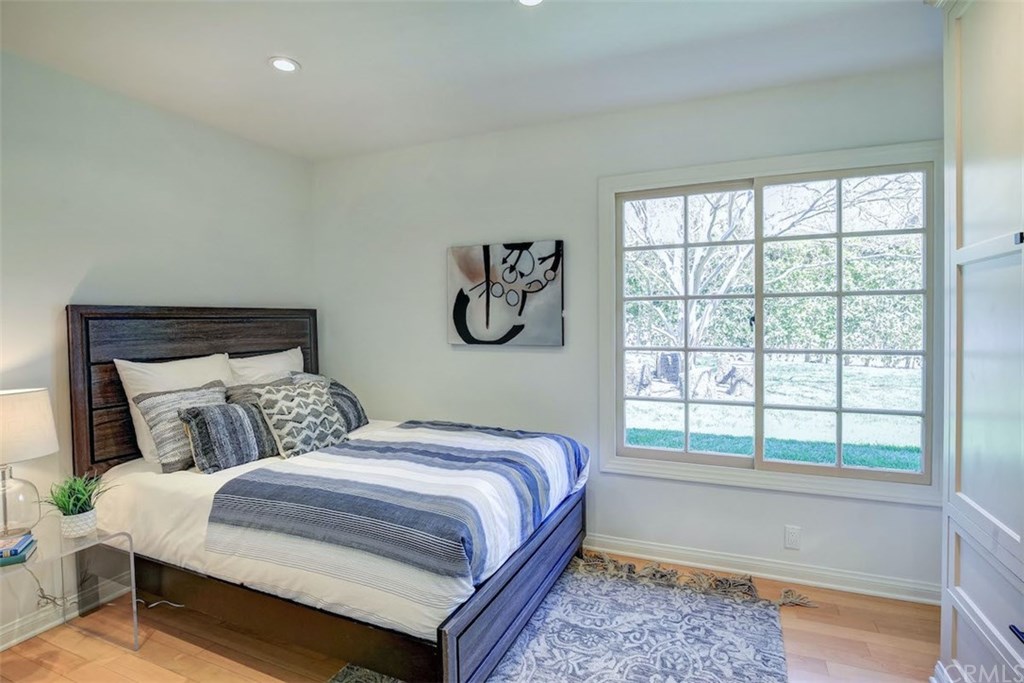 90 Monterey Lane Sierra Madre, CA 91024 - Photo 22 of 36 Bedroom