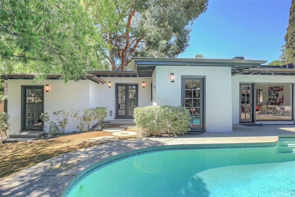 90 Monterey Lane Sierra Madre, CA 91024 - Photo 25 of 36 Backyard