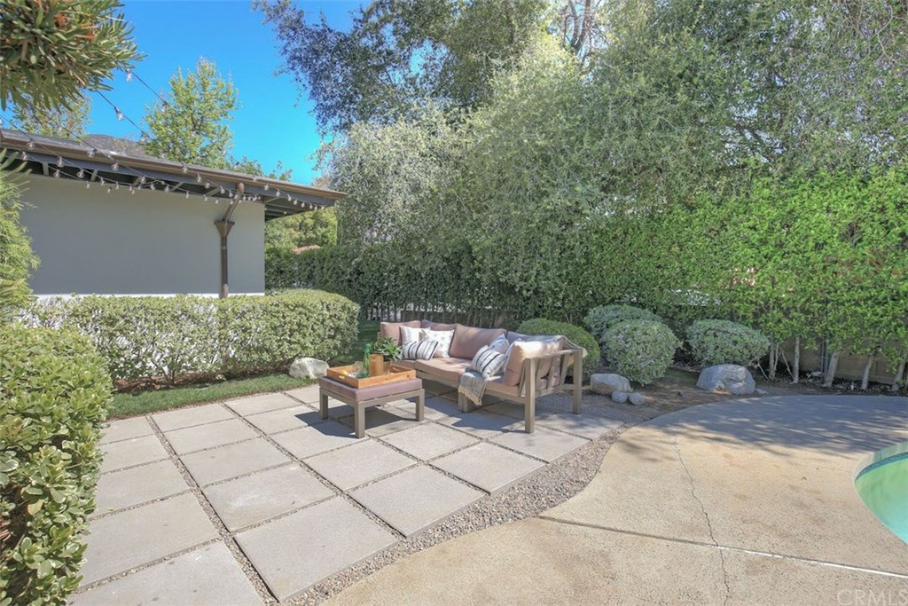 90 Monterey Lane Sierra Madre, CA 91024 - Photo 32 of 36 Backyard