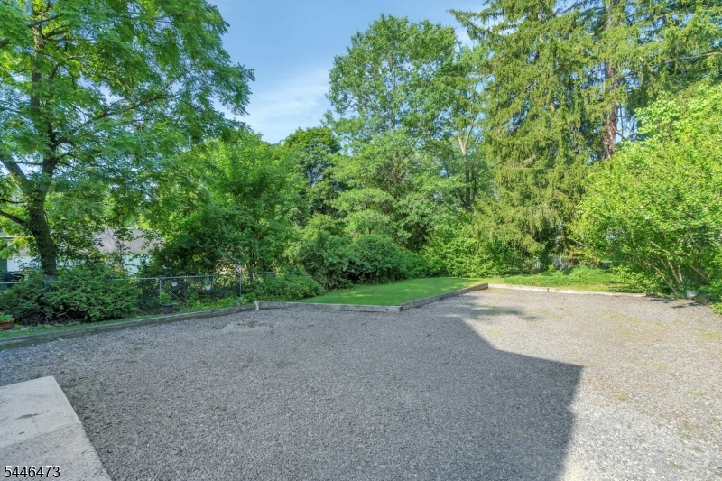 95 Hillcrest Road Watchung, NJ 07069 - Photo 25 of 30