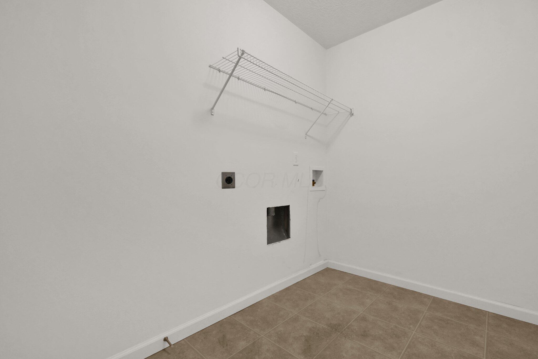 7963 Ravine Run Lane Columbus, OH 43235 - Photo 16 of 26 21-web-or-mls-7963-ravine-run-ln