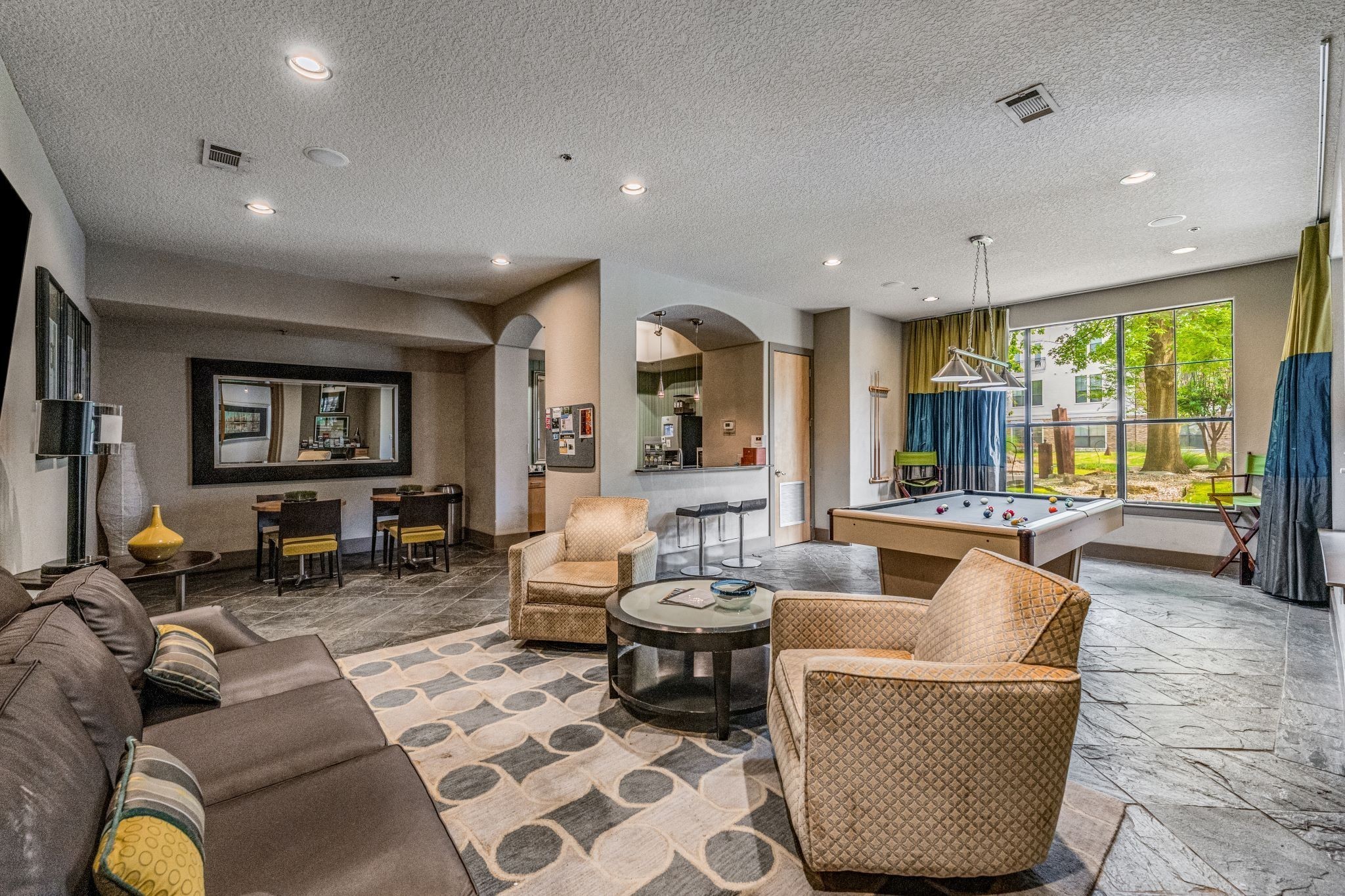 2600 Hillsboro Pike, Unit 115 Nashville, TN 37212 - Photo 23 of 29 a living room with furniture and a large window