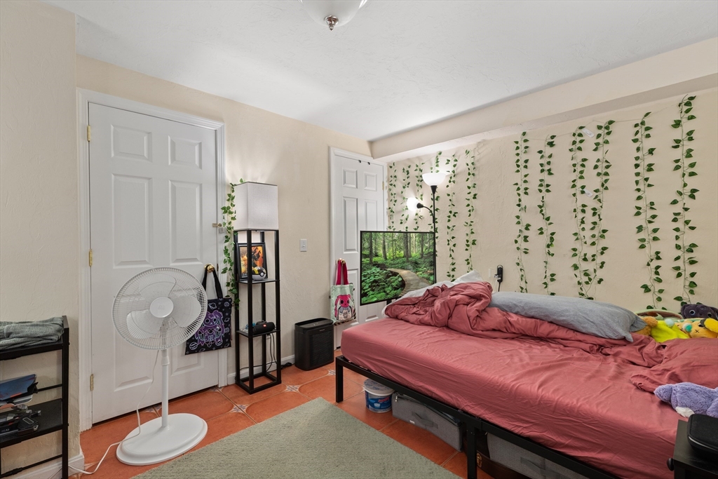 22 Austin Street Boston, MA 02129 - Photo 6 of 17