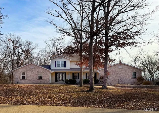 $459,900 | 1195 Ridgetop Drive, Farmington, MO 63640