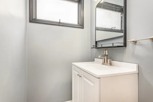 $239,900 | 353 202nd Street, Chicago Heights, IL 60411