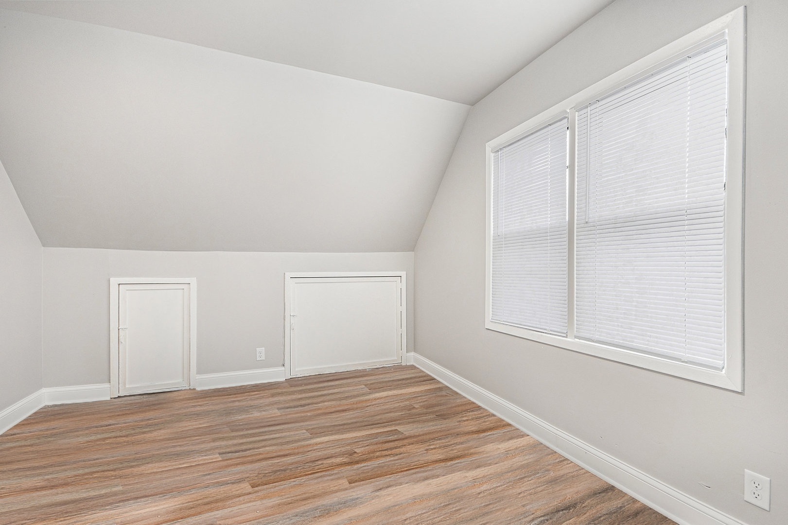 353 202nd Street Chicago Heights, IL 60411 - Photo 22 of 33 wooden floor in an empty room