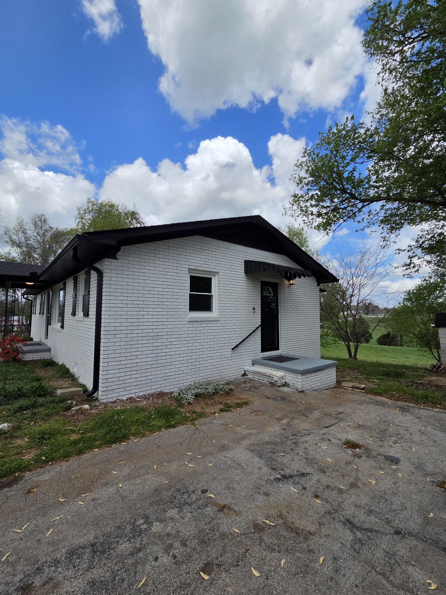 191 County House Road Sparta, TN 38583 - Photo 13 of 21