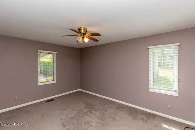 $715,000 | 121 Lakeview Point, West End, NC 27376