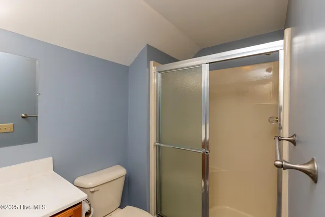 $715,000 | 121 Lakeview Point, West End, NC 27376