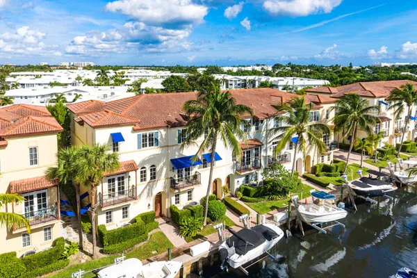 $5,000 | 824 Virginia Gardens Drive, Boynton Beach, FL 33435