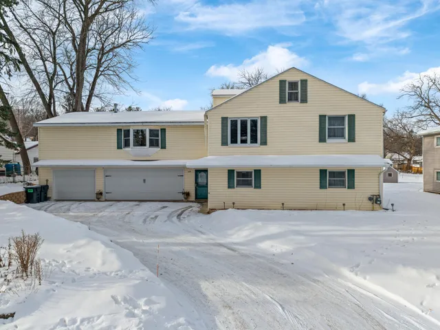 $475,000 | 425 19th Avenue Southwest, Rochester, MN 55902