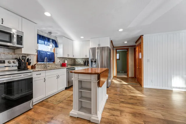 $475,000 | 425 19th Avenue Southwest, Rochester, MN 55902