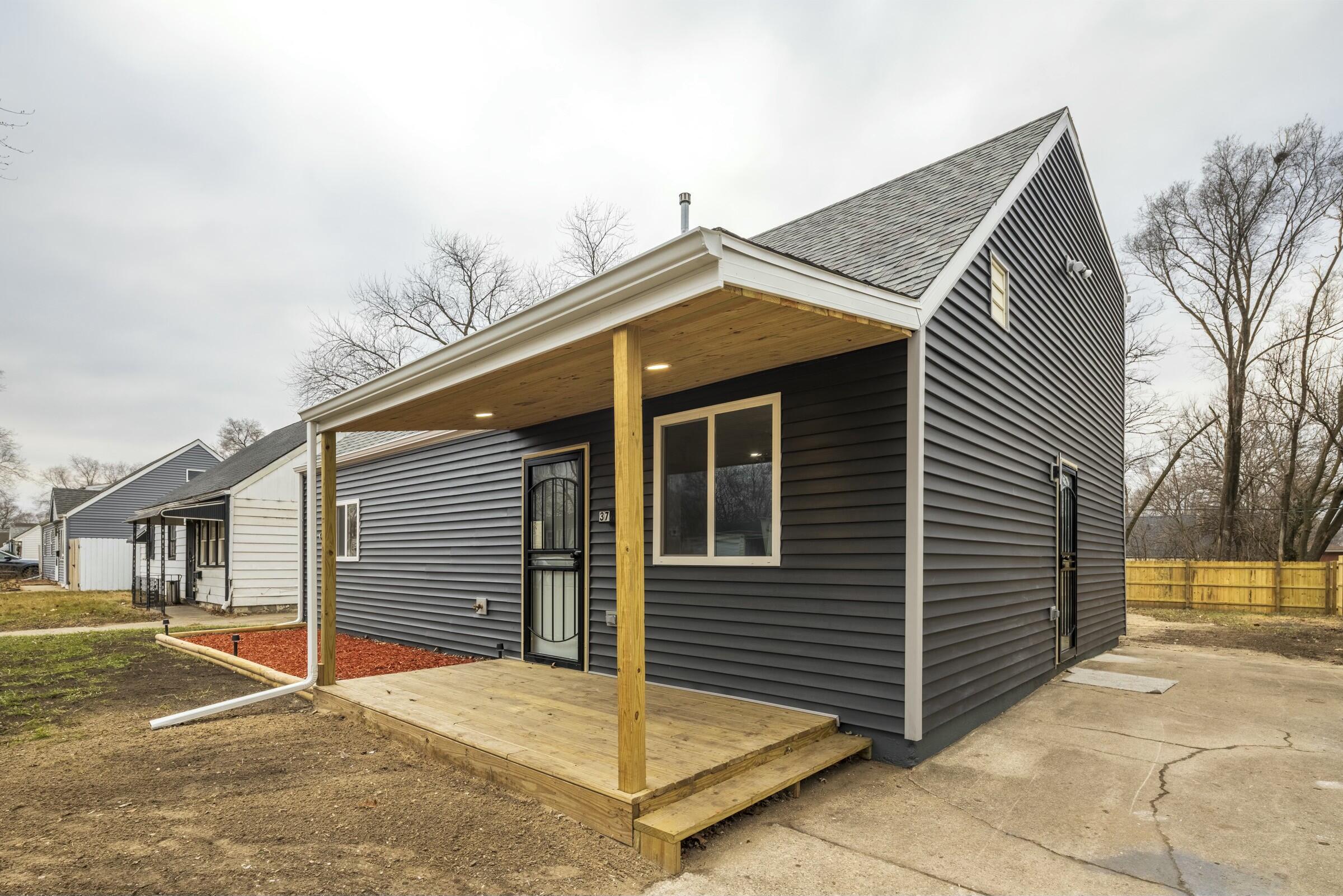 3714 20th Place Gary, IN 46404 - Photo 39 of 43 2400x1601